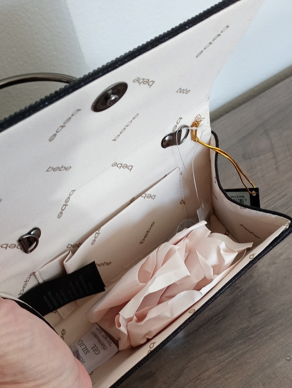 Bebe Purse - Picture 3 of 11